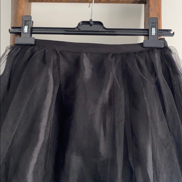 BCBG Tulle Skirt - Picture 3 of 10